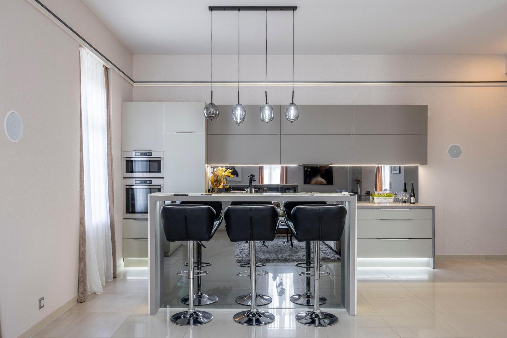 High-end Luxurious Royal In The Heart Of * Budapest