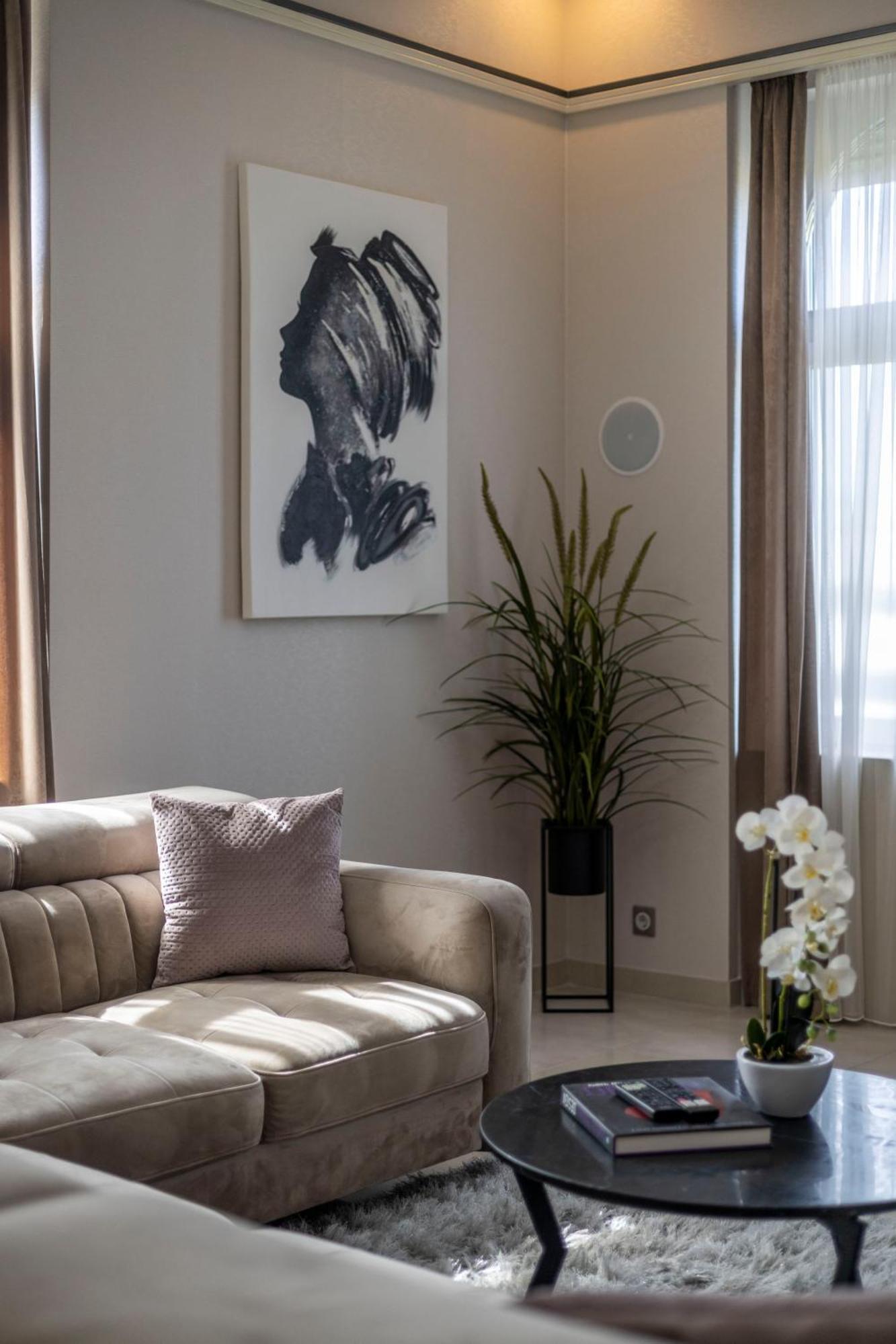 Apartmán High-end Luxurious Royal In The Heart Of *